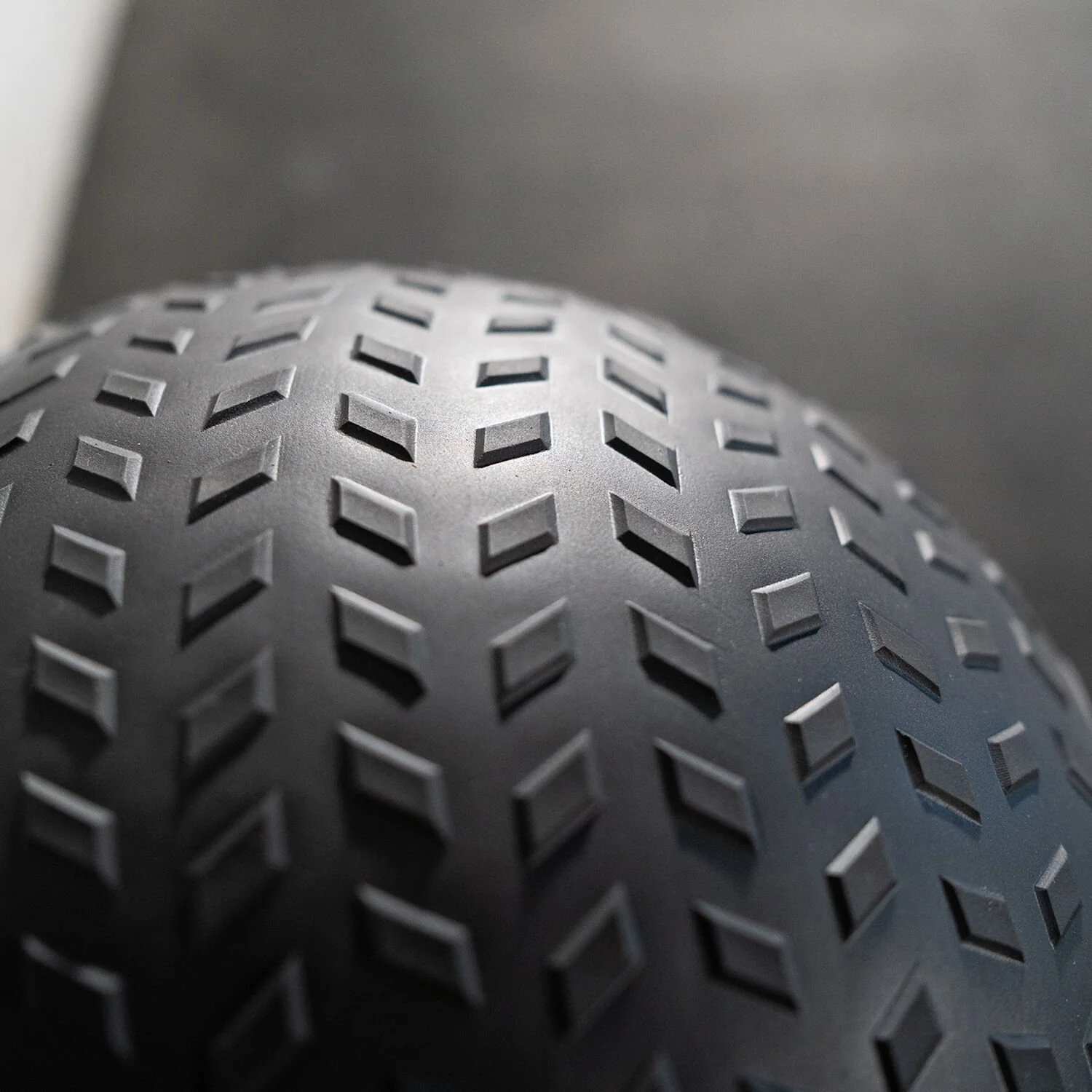 Scratch and Dent - 150 lb. Rubber Tread Slam Ball - FINAL SALE - Image 3