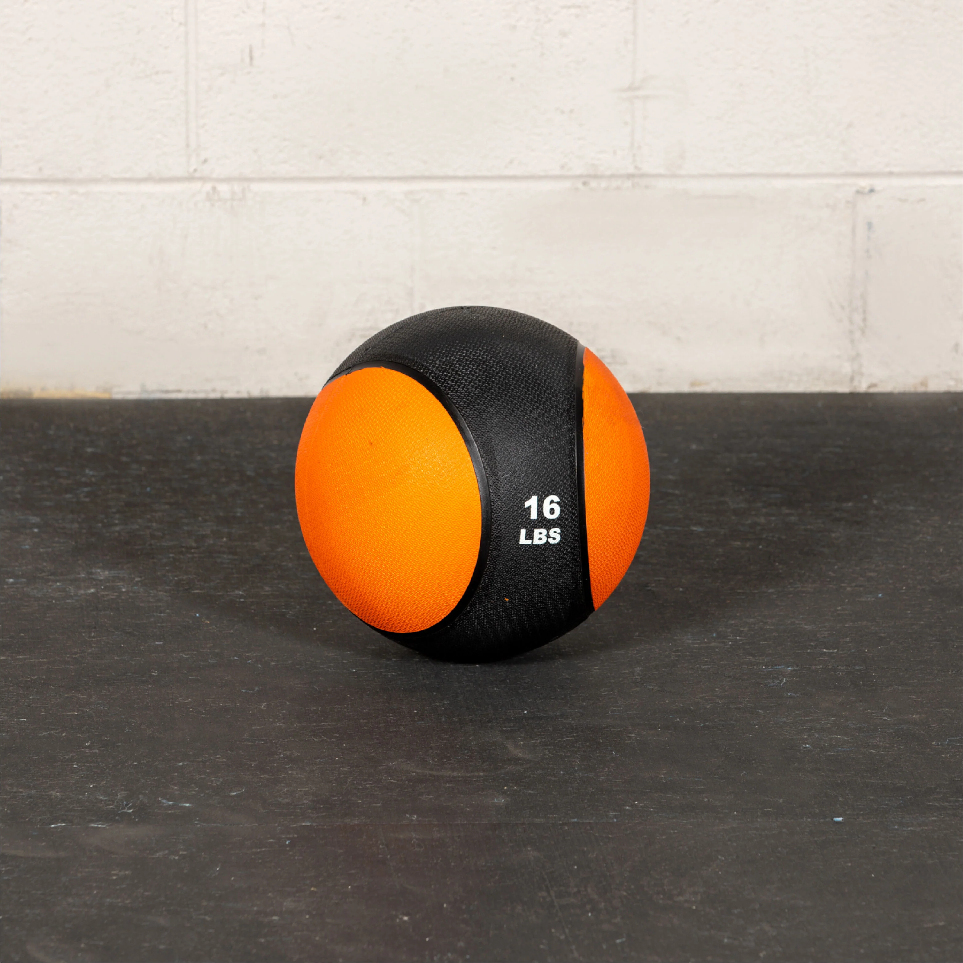 Scratch and Dent - 16 LB Rubber Medicine Ball - FINAL SALE - Image 3