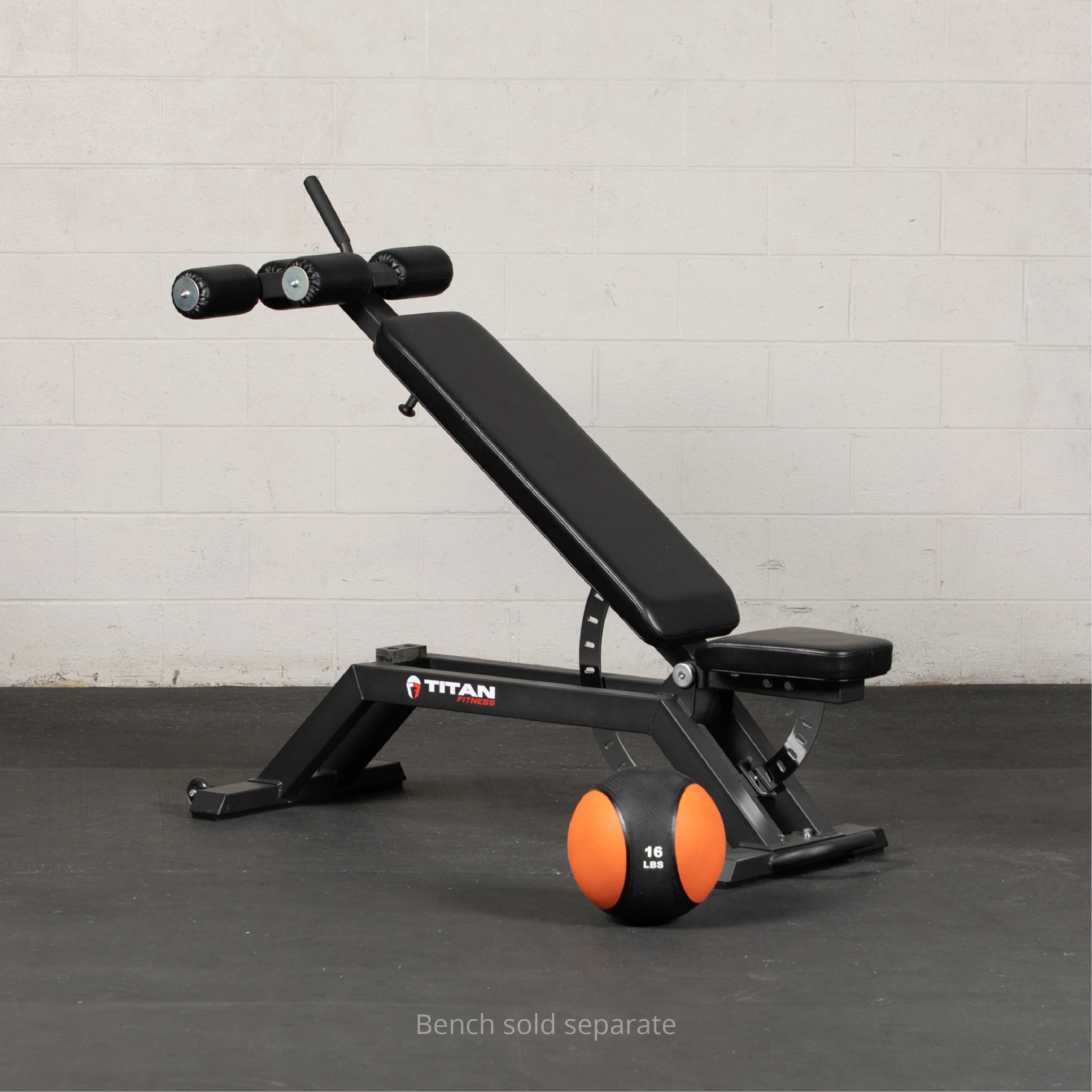 Scratch and Dent - 16 LB Rubber Medicine Ball - FINAL SALE - Image 5