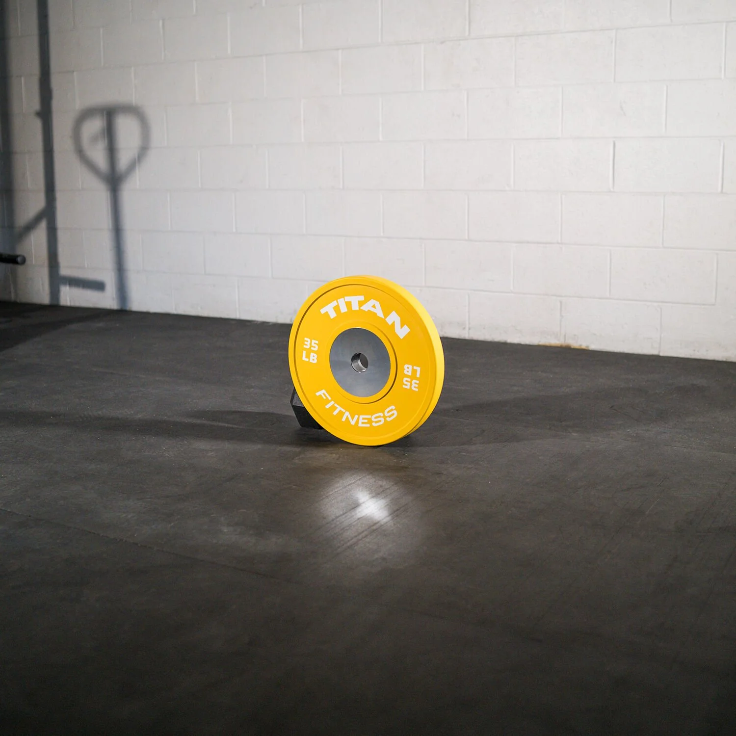 Scratch and Dent - 35 LB Single Elite Color Bumper Plate - FINAL SALE - Image 3