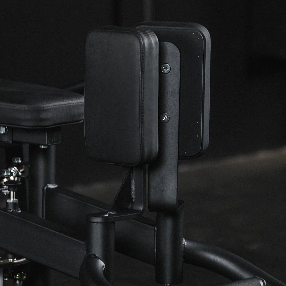 Plate-Loaded Hip Abductor And Adductor Machine - Image 4