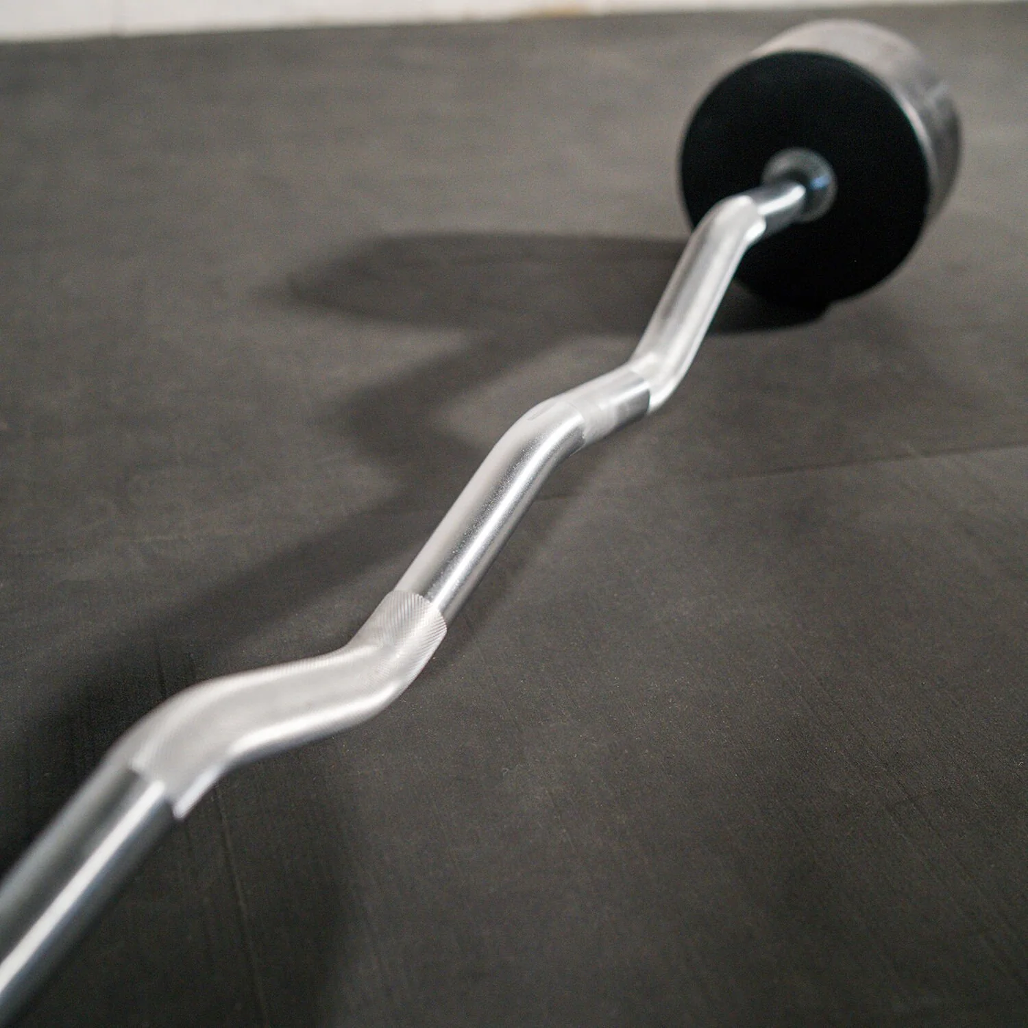 Scratch and Dent - Rubber Fixed Barbell | EZ Curl | 20 LB - FINAL SALE - Image 3