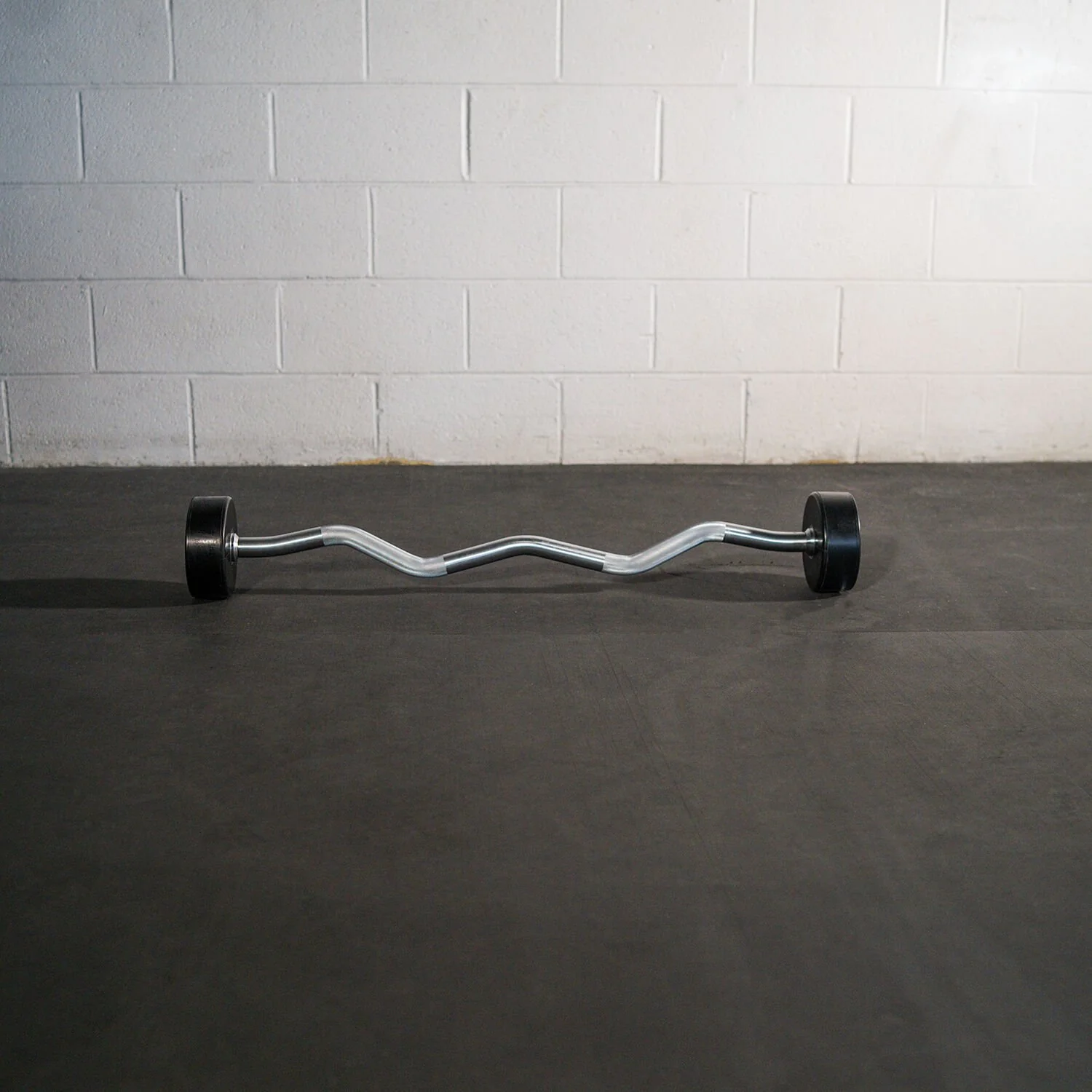 Scratch and Dent - Rubber Fixed Barbell – EZ Curl – 40 LB - FINAL SALE - Image 4