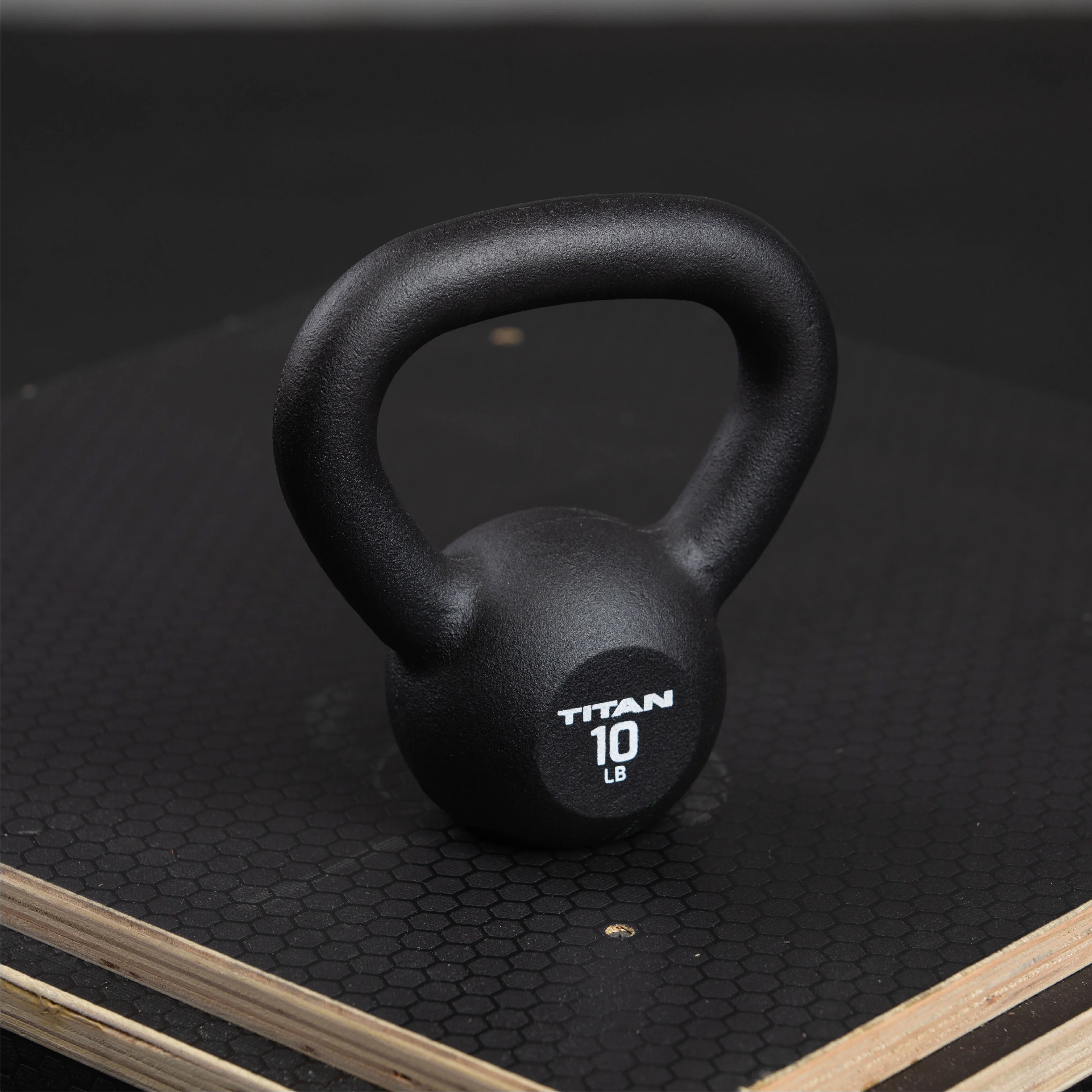 Scratch and Dent - 10 LB Cast Iron Kettlebell - FINAL SALE - Image 2