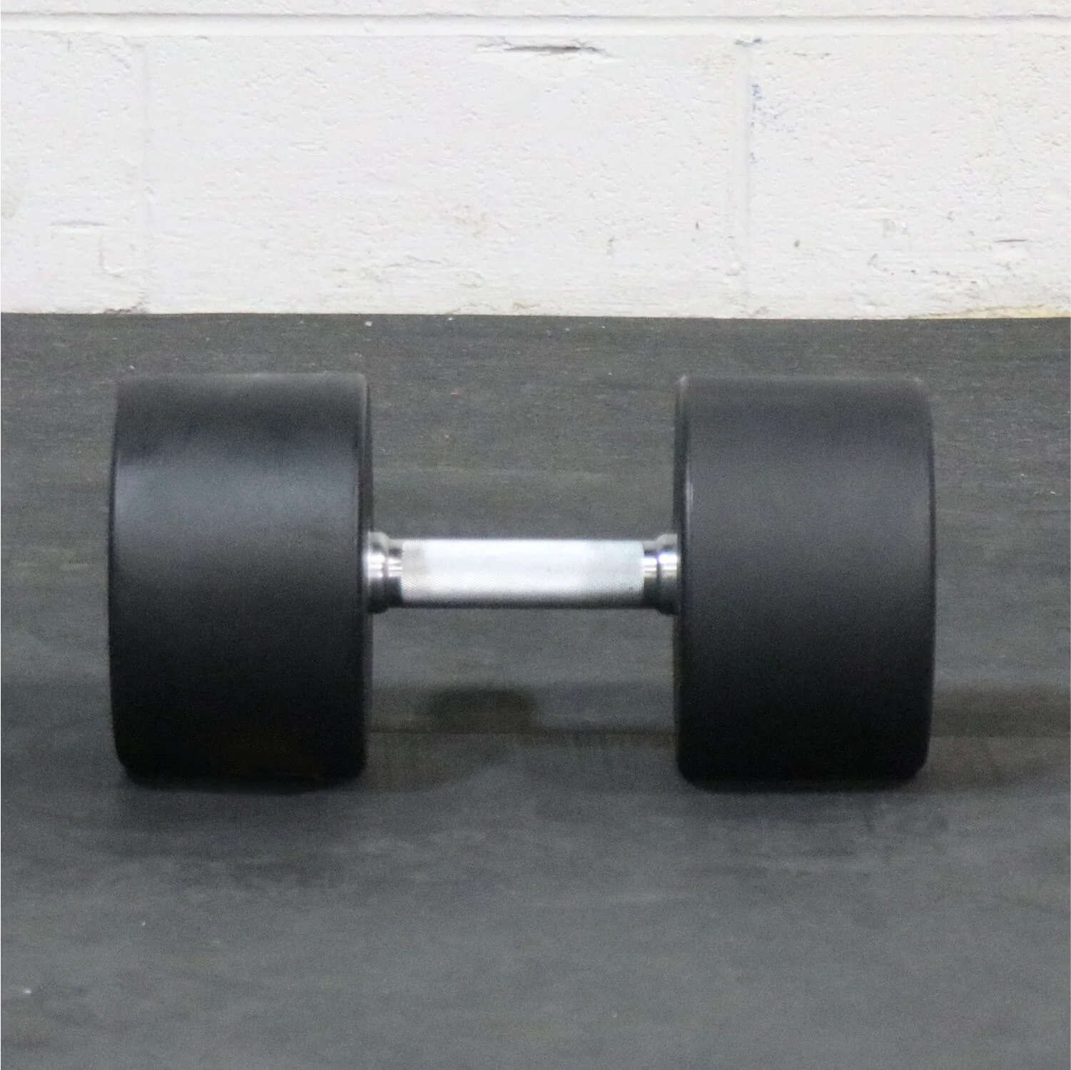 Scratch and Dent, 100 LB Classic Round Urethane Dumbbell - Image 3