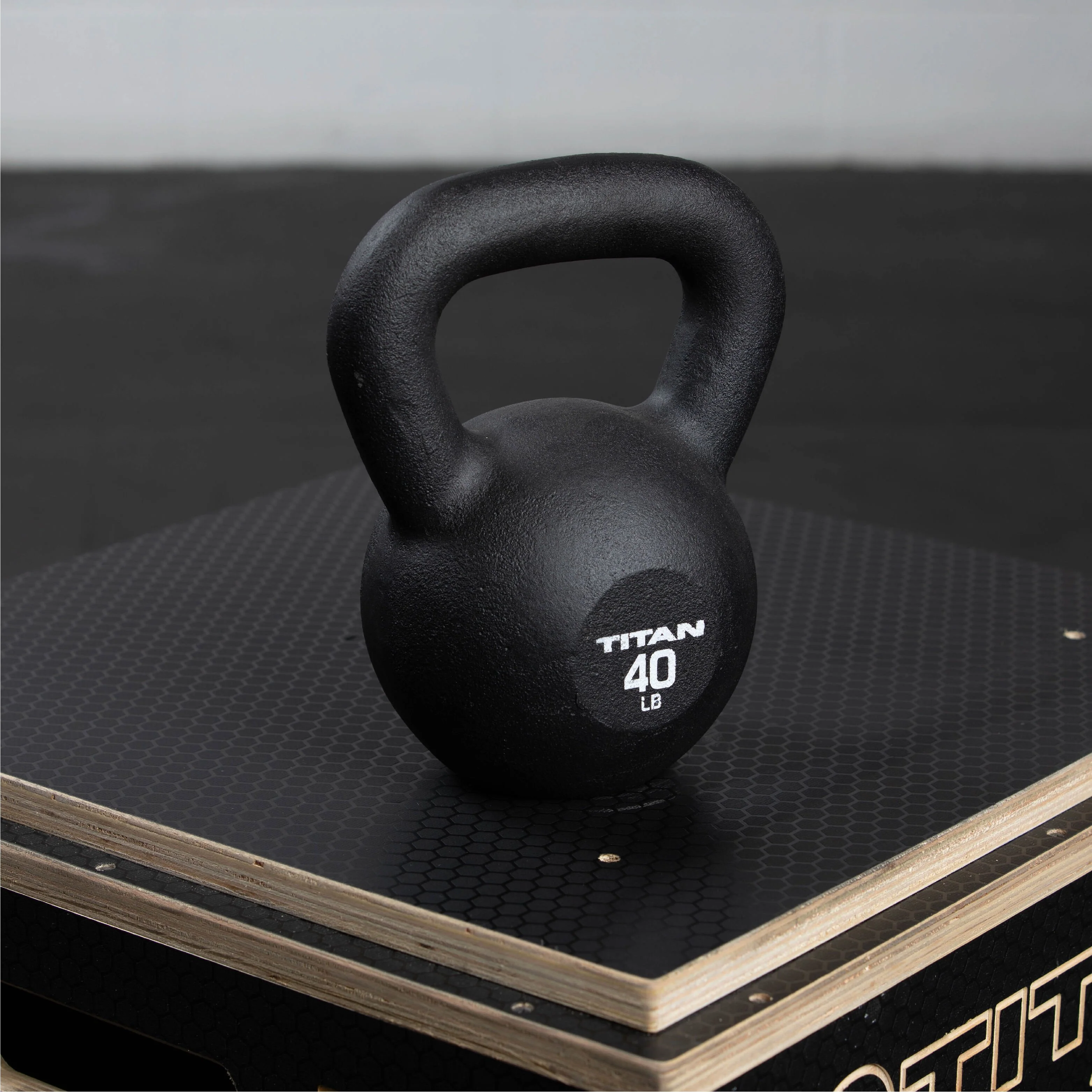 Scratch and Dent - 40 LB Cast Iron Kettlebell - FINAL SALE - Image 2