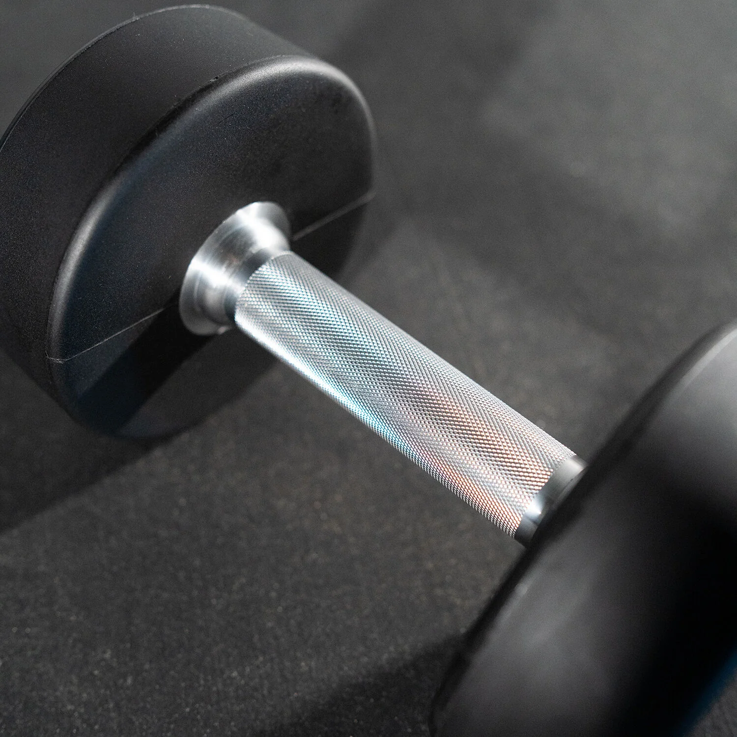 Scratch and Dent - Single 25 LB Round Urethane Dumbbell - FINAL SALE - Image 2