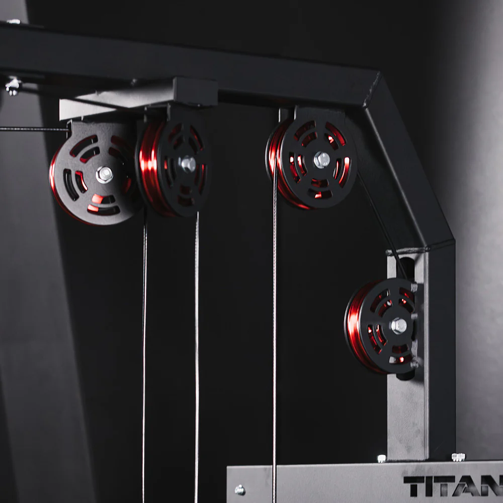 Selectorized Pec Fly and Reverse Delt Machine - Image 11