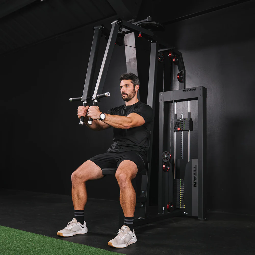 Selectorized Pec Fly and Reverse Delt Machine - Image 2