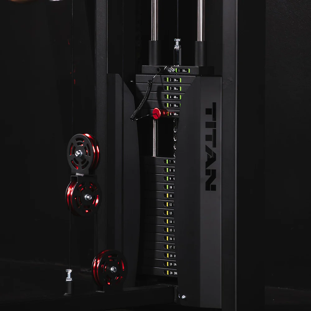 Selectorized Pec Fly and Reverse Delt Machine - Image 8